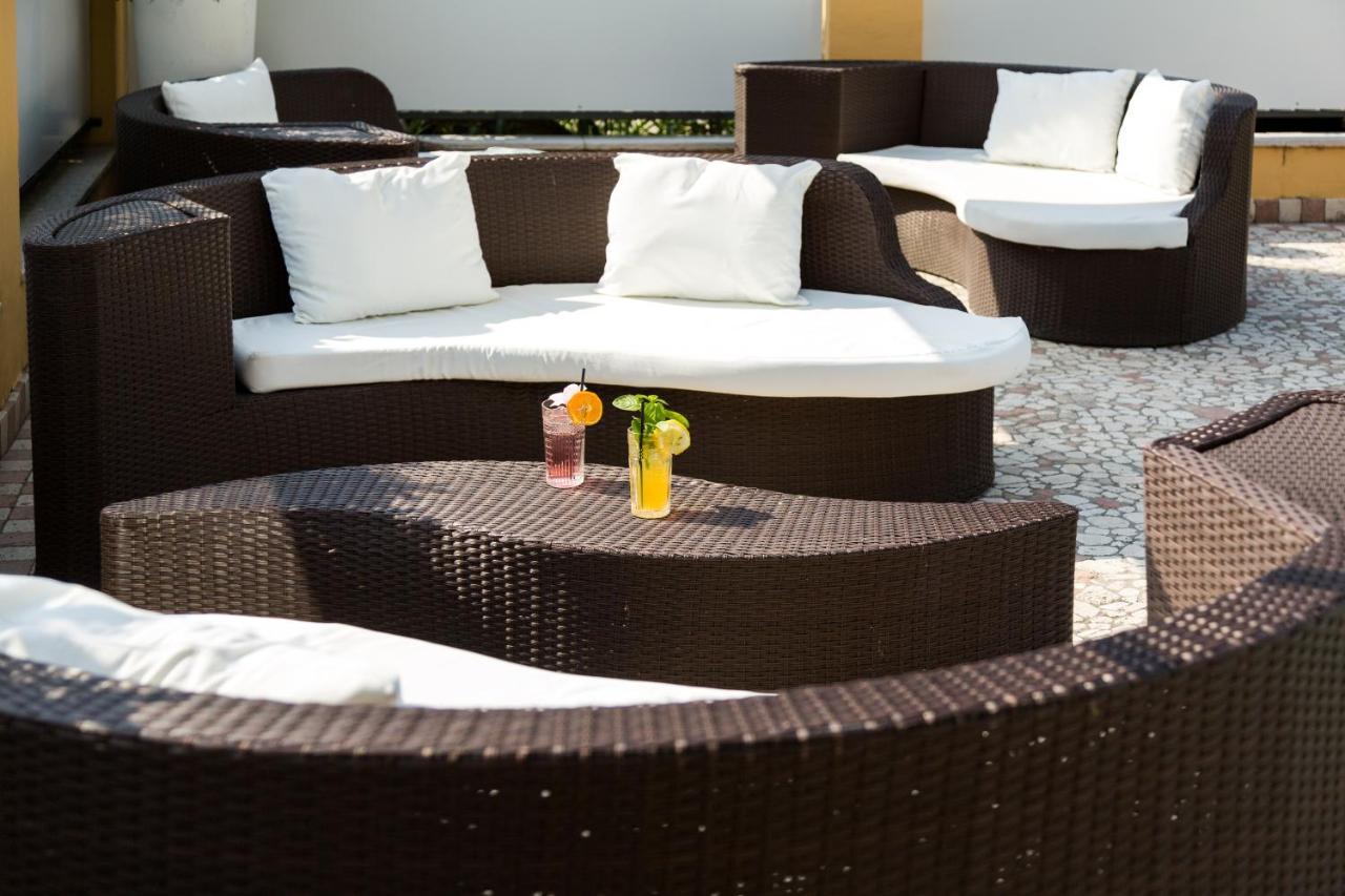 New Garden Hotell Torbole Sul Garda Exteriör bild