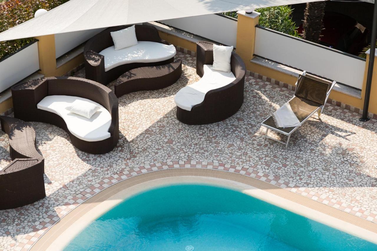New Garden Hotell Torbole Sul Garda Exteriör bild